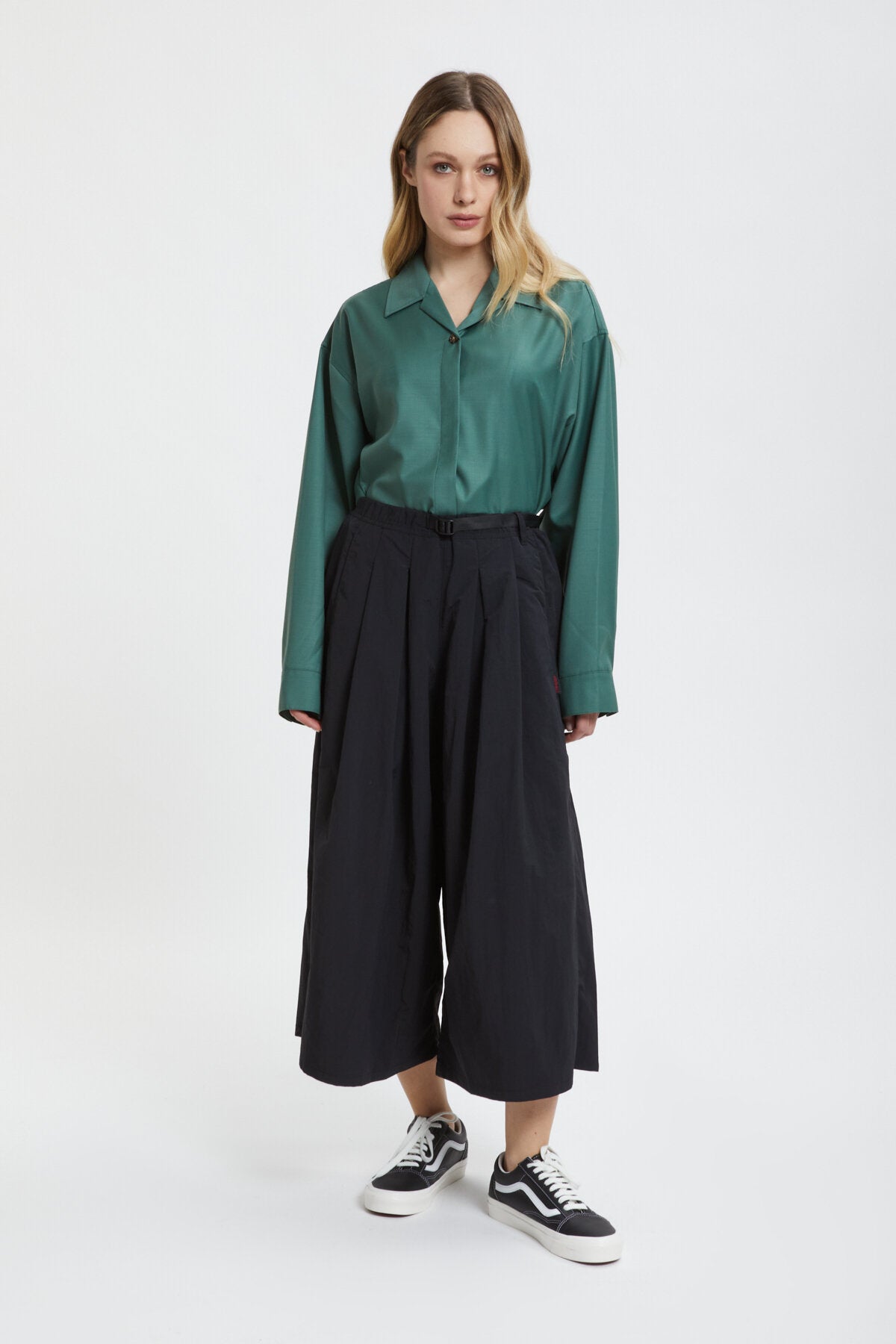 【美品】GRAMICCI NYLON FLARE PANTS ブラック M Gramicci Nylon Flare Pants Black by Gramicci | Women | WP Store