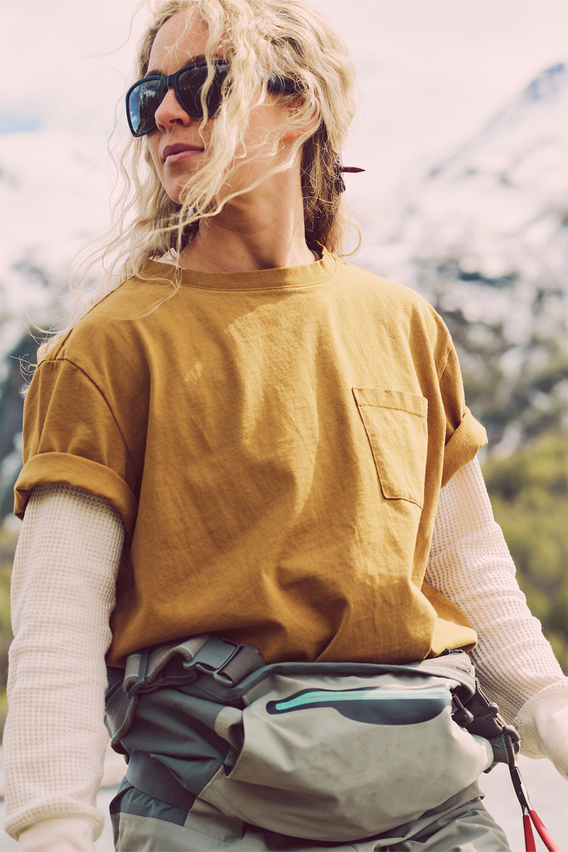 WOMEN'S SHORT SLEEVE POCKET TEE