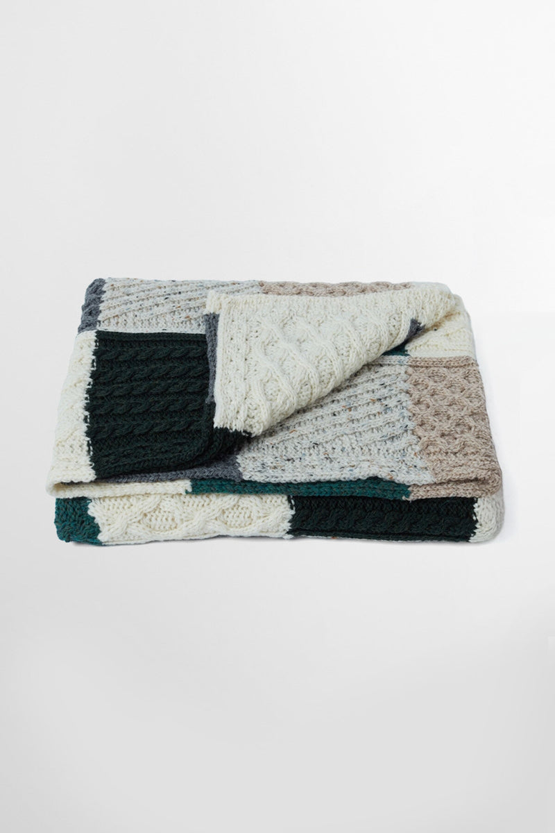 Killala Aran Intarsia Blanket 850