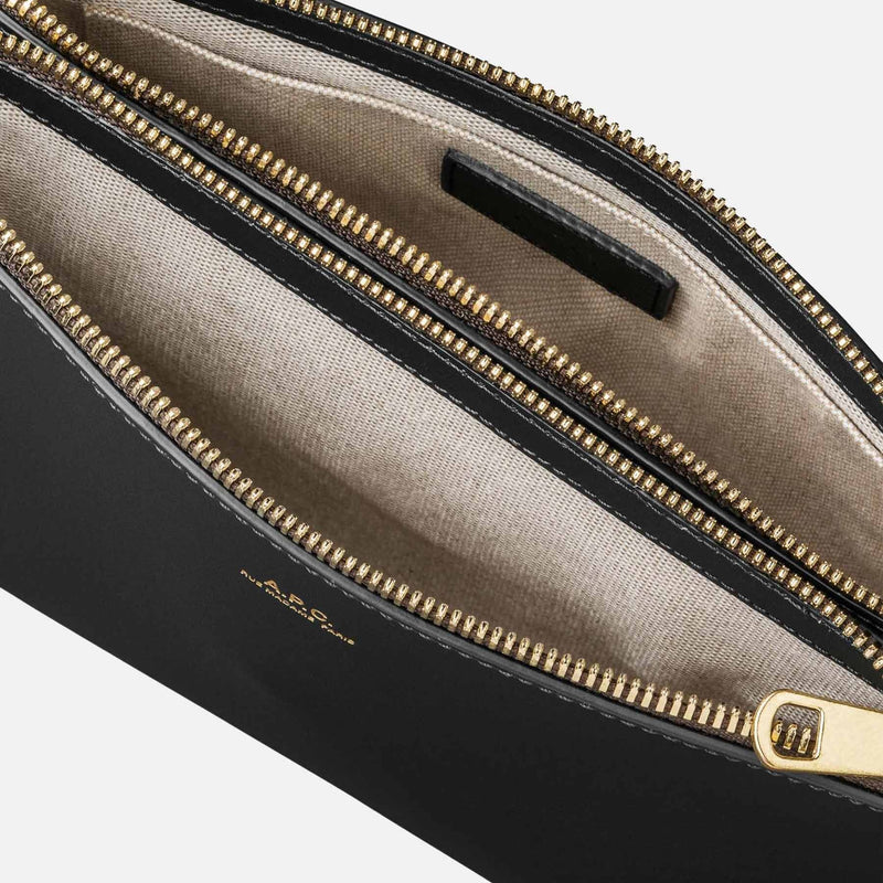 Leather shoulder bag